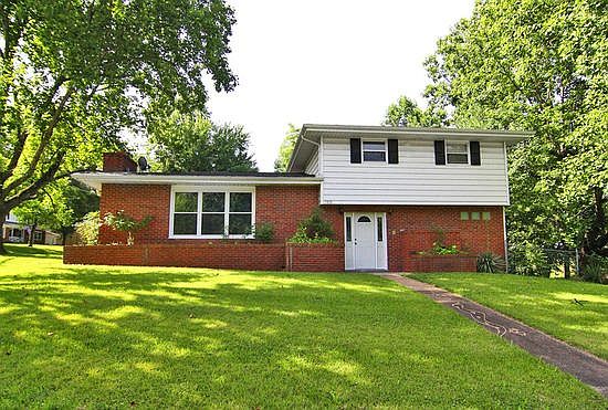 1st image of 1709 Bertling St