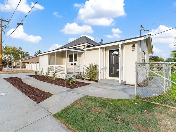 636 Fox Street, Lemoore, CA 93245