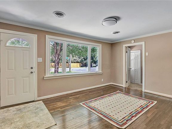 4th image of 3933 Alma Ave
