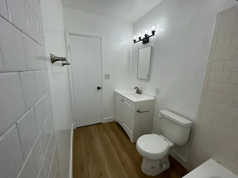 1141 Molino Ave — Photo 25