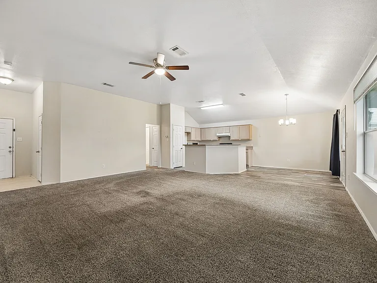 209 Meadow View Ln — Photo 12