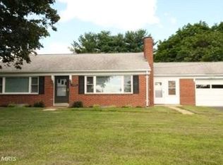 21401 Montgomery Ave, Laytonsville, MD 20882
