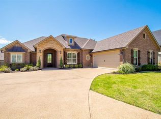 1611 Riviera Dr, Longview, TX 75605