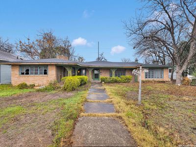 315 Blue Bonnet St
