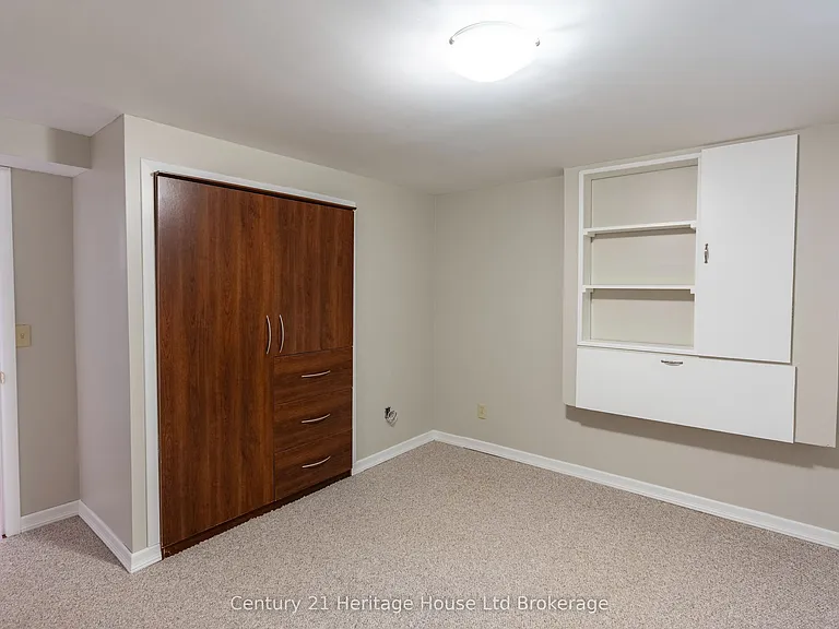 93 James Ave — Photo 36