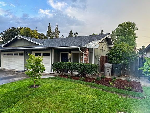 5th image of 2604 Latham Dr