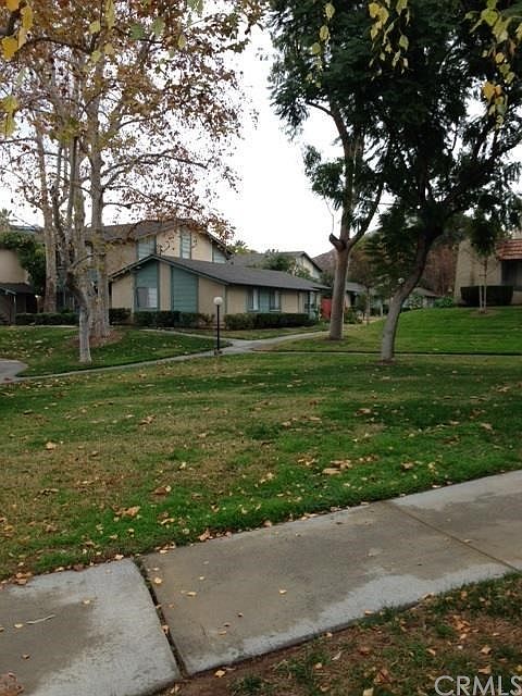 Lovely green grass and landscaping!