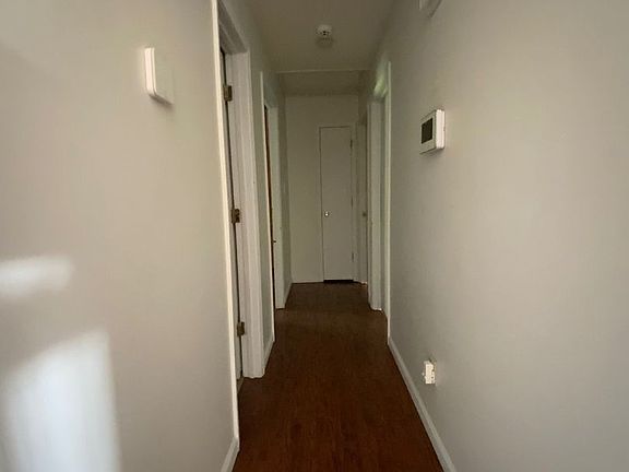 4th image of 216 Pekin St