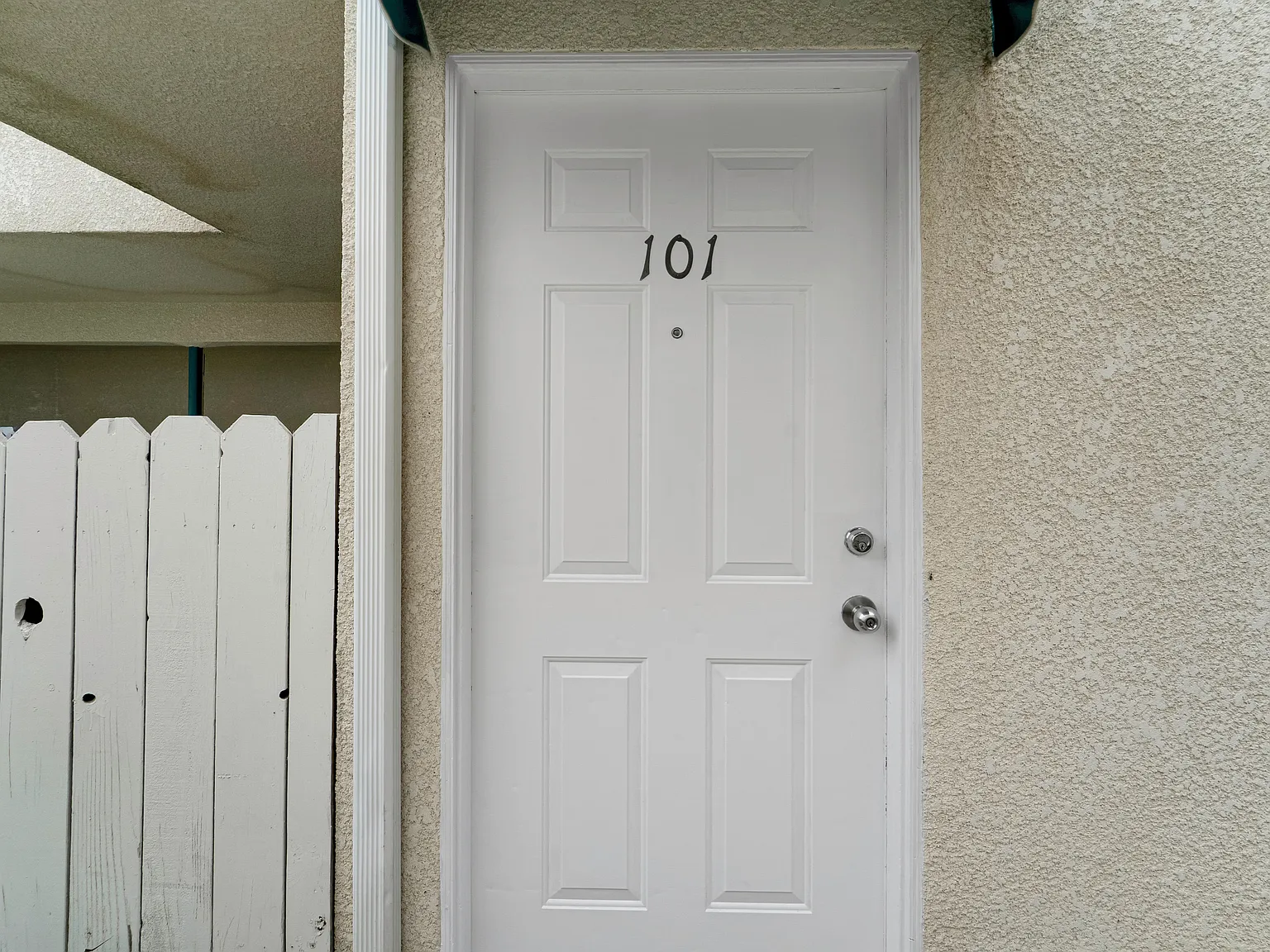 2 bed, 1200 sqft, $2,700 — Photo 4