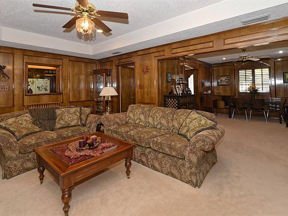 3rd image of 9117 Timber Oaks Dr