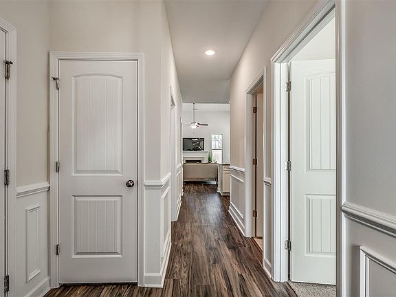 3rd image of 232 Heron Lake Ct. Lot 32