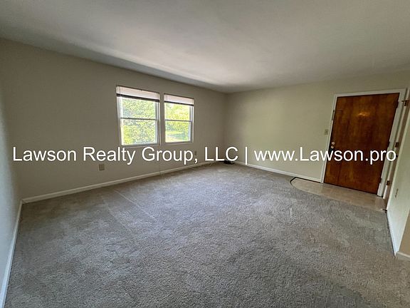 3rd image of 805 Apperson Dr APT 9