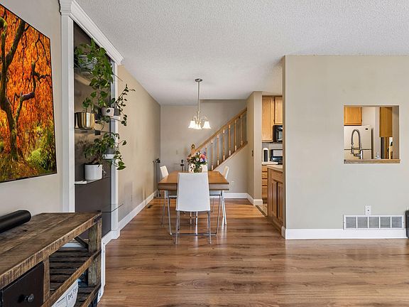 3rd image of 14371 Estates Ave