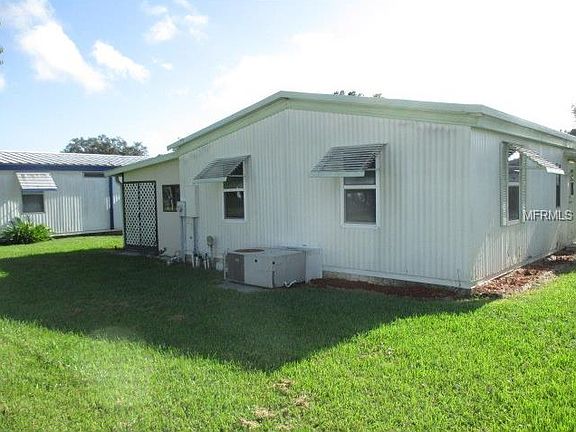 4th image of 715 Coachman Dr