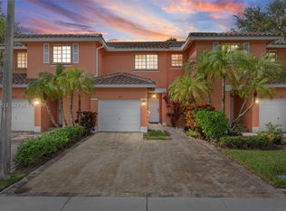 3811 NW 91st Ter, Sunrise, FL 33351