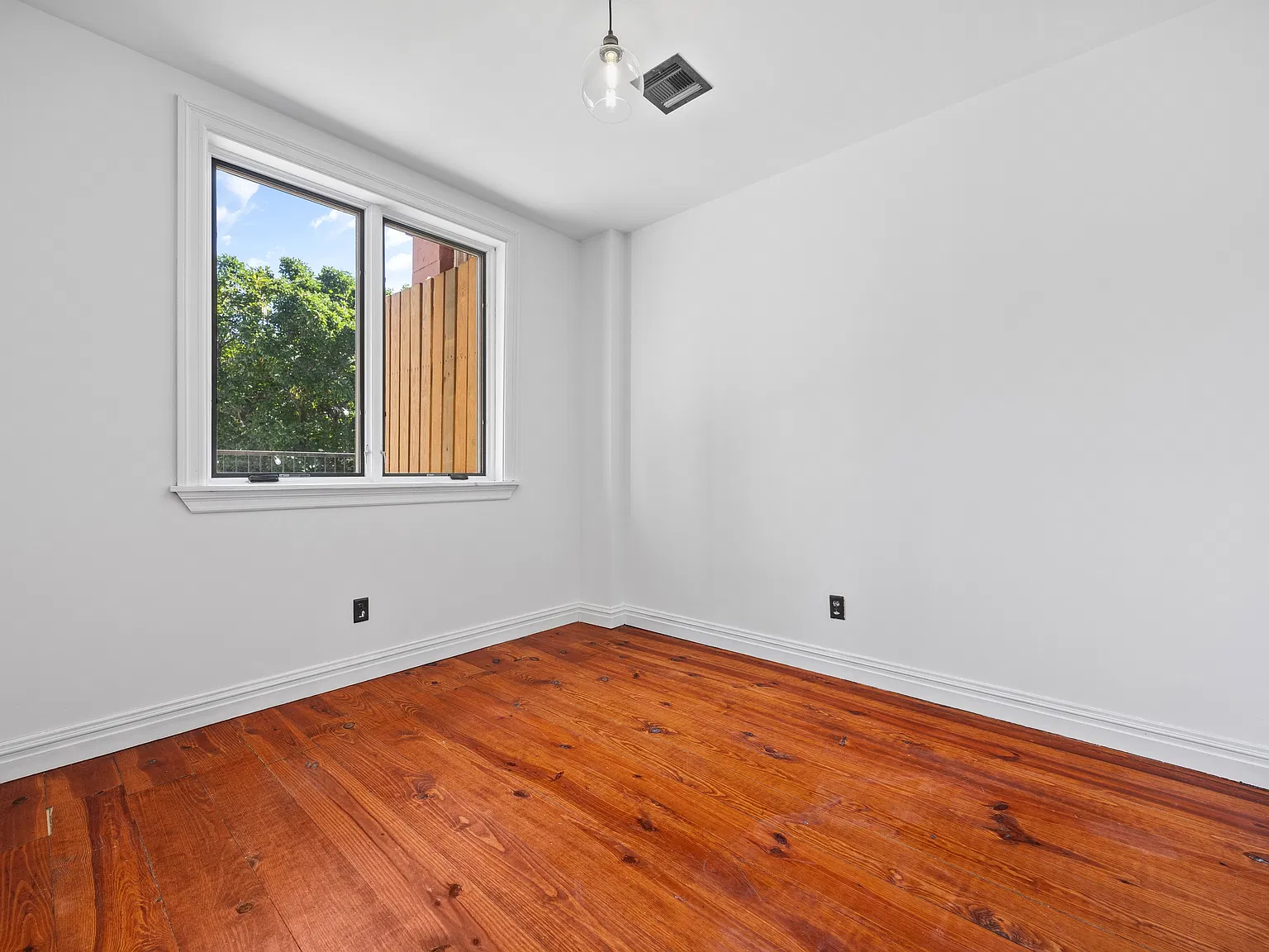 235 Kent Ave — Photo 3