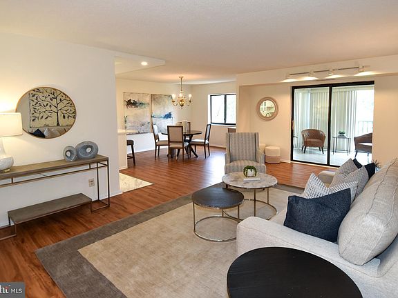 4th image of 5903 Mount Eagle Dr APT 516