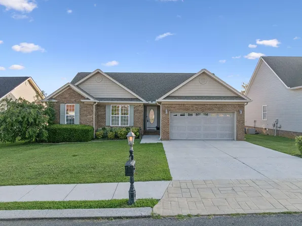 8447 Lexie Ln, Ooltewah, TN 37363