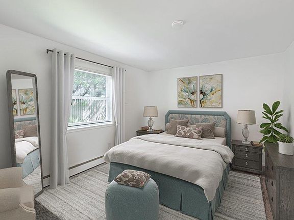 4th image of 762 Greens Ave APT 19A
