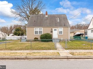 929 Kinwat Ave, Baltimore, MD 21221