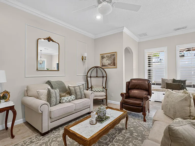 10542 SW Westlawn Blvd — Photo 29