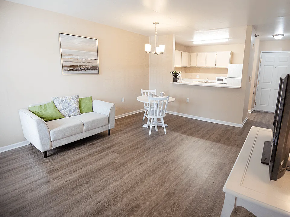 Eagle Grove Apartments