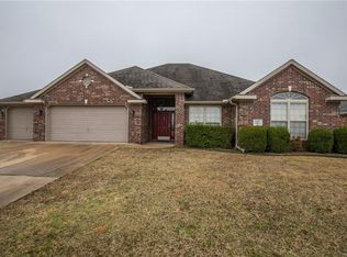 1511 Spring Creek Ave, Springdale, AR 72764