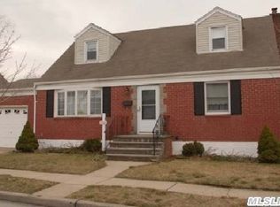 1507 Marshall St, Elmont, NY 11003