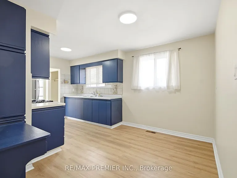 55 Plunkett Rd — Photo 12