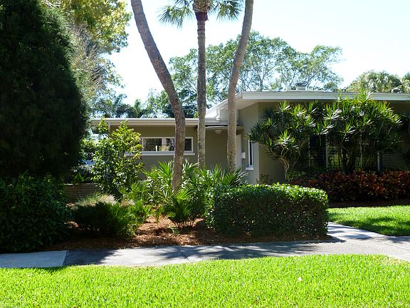 5th image of 210 60th Ave S