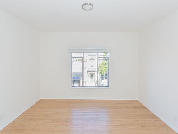 3rd image of 1424 Valencia St APT 7
