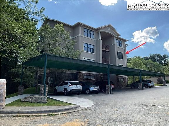 5th image of 140 Gateway Drive #302