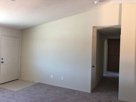 3rd image of 3611 S Hinckley Dr