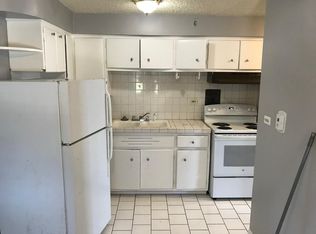 7136 26th St #6, Berwyn, IL 60402