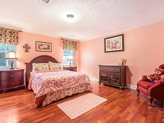 5th image of 1519 Fernwood Dr