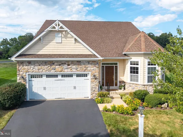 4641 Logan Ct, Schwenksville, PA 19473