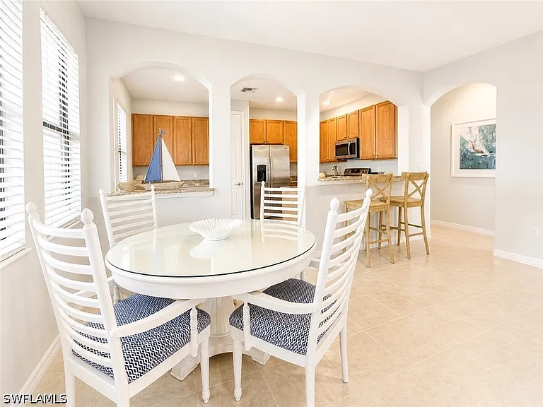 1367 Artesia Dr E #302 — Photo 6