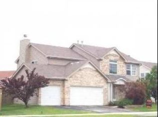 398 Ogden Falls Blvd, Oswego, IL 60543