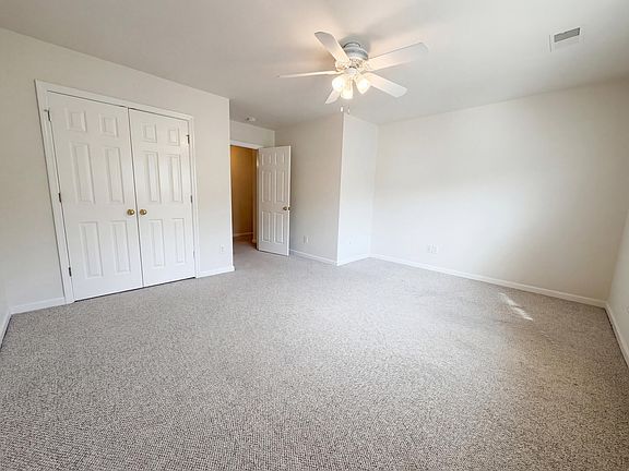 4th image of 202 Arbor Oaks Dr