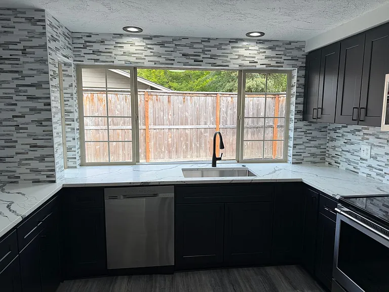 3769 Kevington Ave — Photo 13