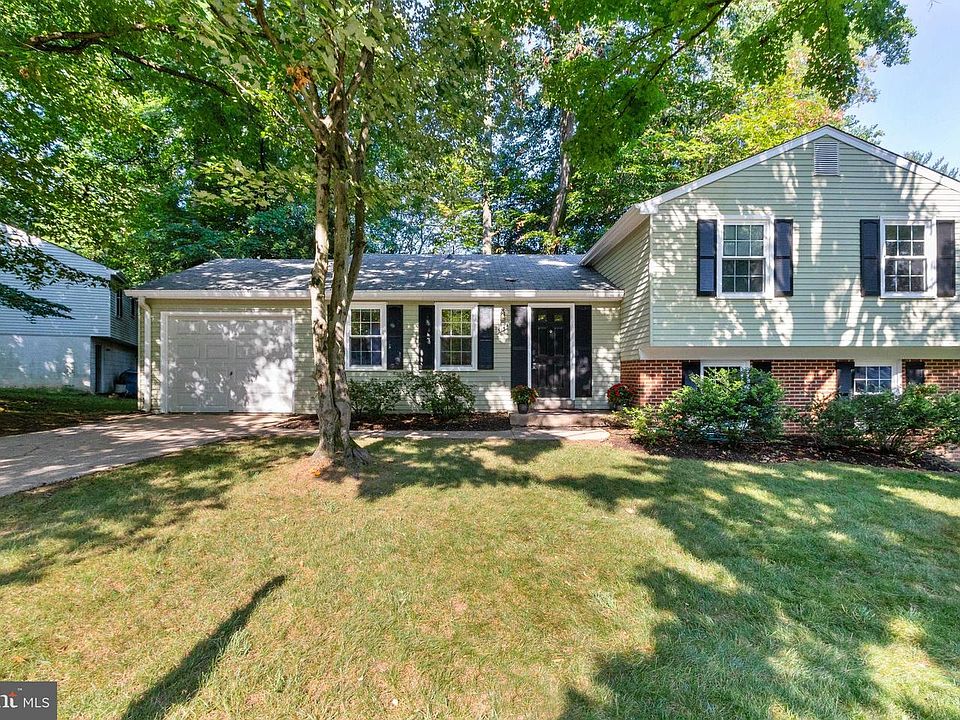 1st image of 5144 Bradfield Dr