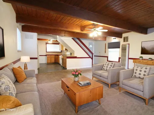 907 W Rainbow Blvd, Big Bear City, CA 92314