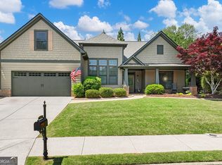 2932 Perimeter Cir, Buford, GA 30519