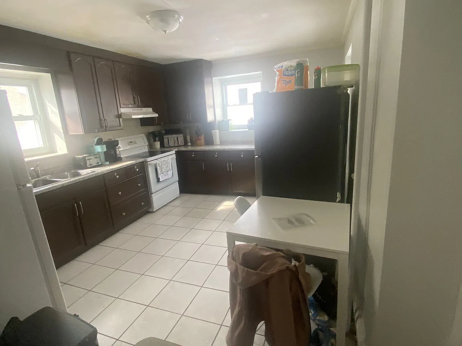 8 bed, $6,500 — Photo 3