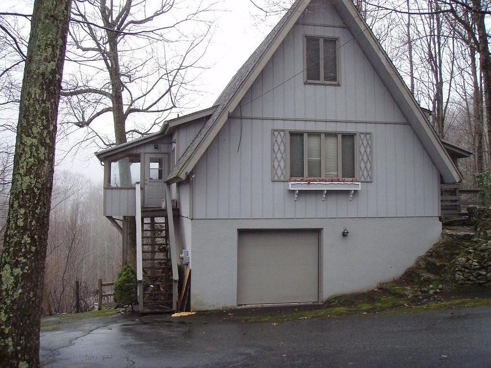 2nd image of 513 Grandfather Farms Rd