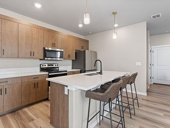 3rd image of 1044 Buck Valley Dr