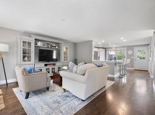 51 Hartshorn Way, Manchester, NH 03109