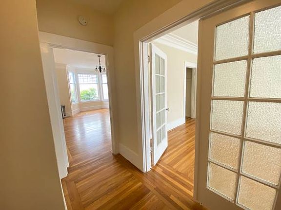 2nd image of 2146 Van Ness Ave #7