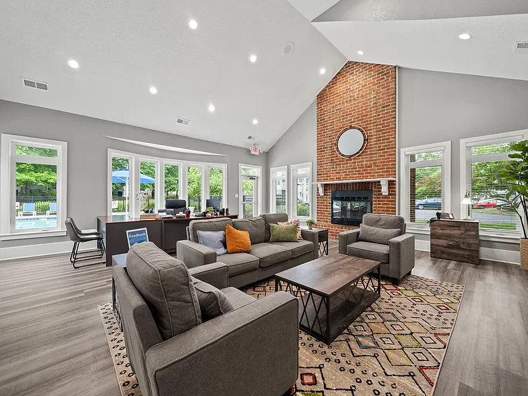 Salem Run Apartment Homes — Photo 31