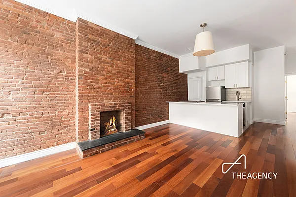 Rented by The Agency | media 9